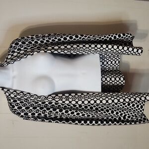 Chico's Monochrome Geometric Knit Top